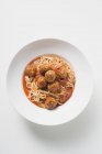 Spaghetti pasta with meatballs — Stock Photo