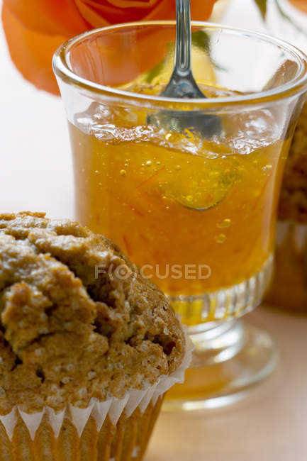Marmelada de laranja em vidro — Fotografia de Stock