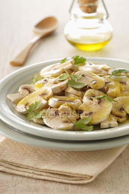 Thinly sliced mushroom — Stock Photo