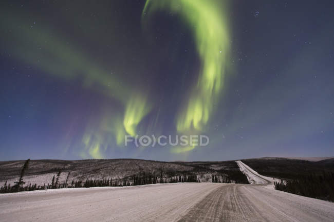 Northern Lights over James Dalton Highway — Stock Photo
