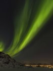 Northern Lights  near Leknes, island Vestvagoy. The Lofoten islands in northern Norway during winter.  Europe, Scandinavia, Norway, February — Stock Photo