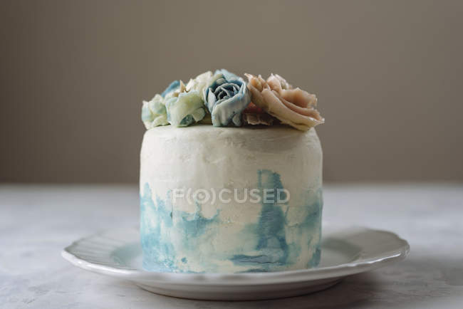 Buttercream flower cake — Stock Photo