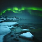 Vista panorámica de majestuosas auroras boreales, Lofoten, Noruega - foto de stock
